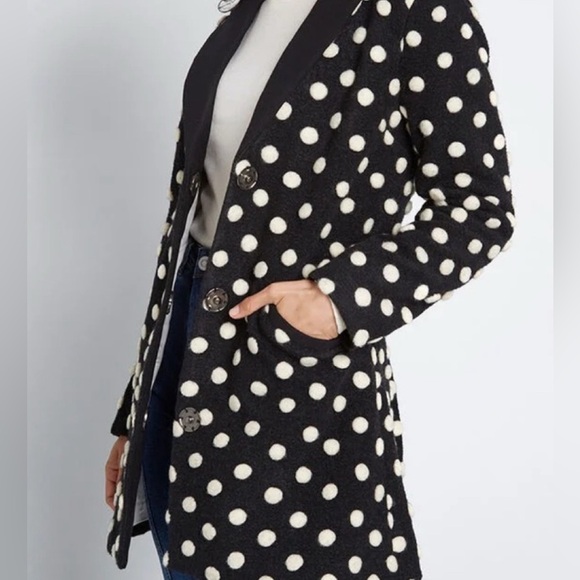 SOLD - Picture 4 of 7